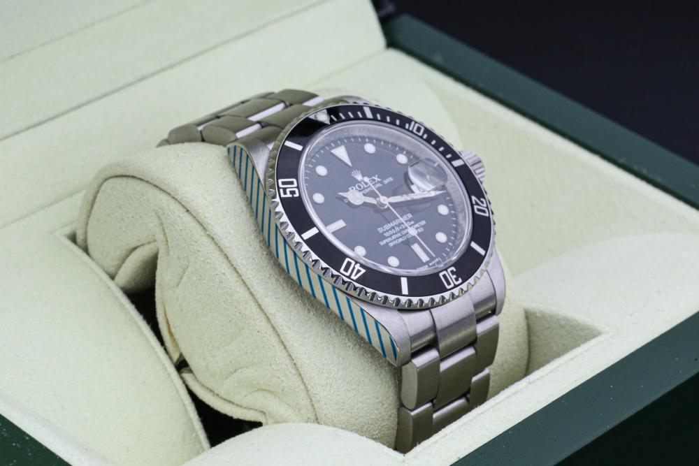 Rolex Submariner Pre Ceramic16610