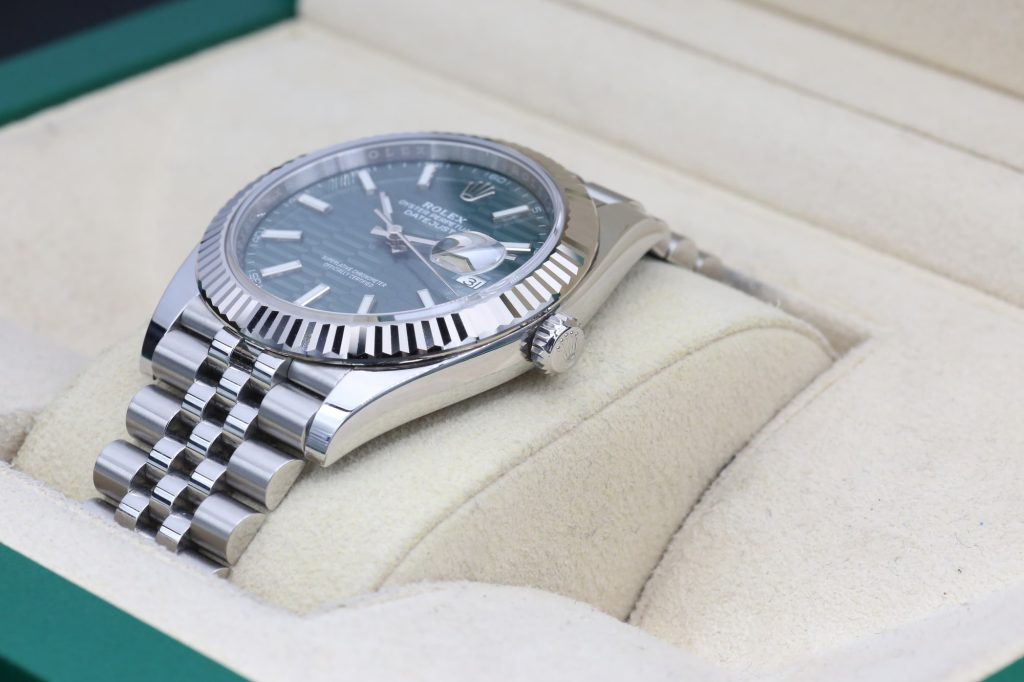 Rolex 126334 Green Motif DATEJUST  41mm 2023