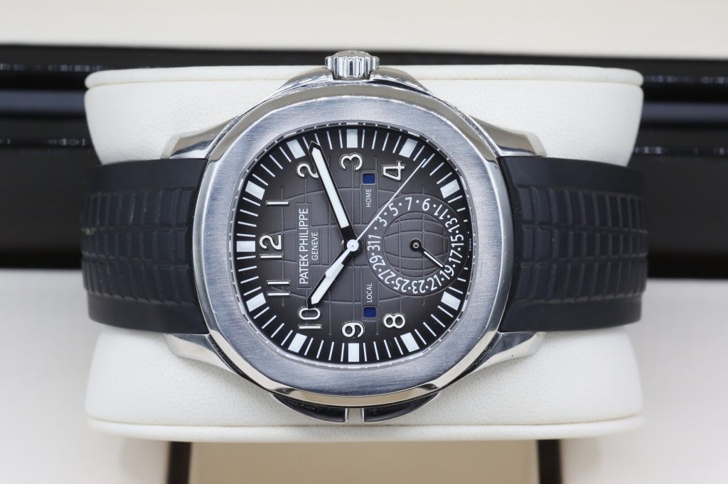 Patek Philippe 5164A-001 Black AQUANAUT 40mm 2015