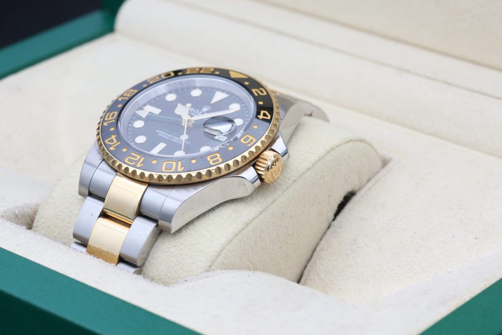 Rolex 116713LN Black GMT MASTER II  40mm 2017