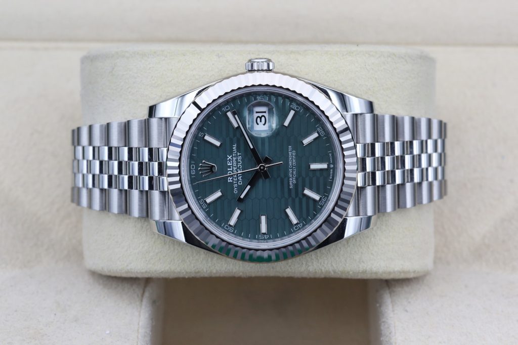 Rolex 126334 Green Motif DATEJUST  41mm 2023