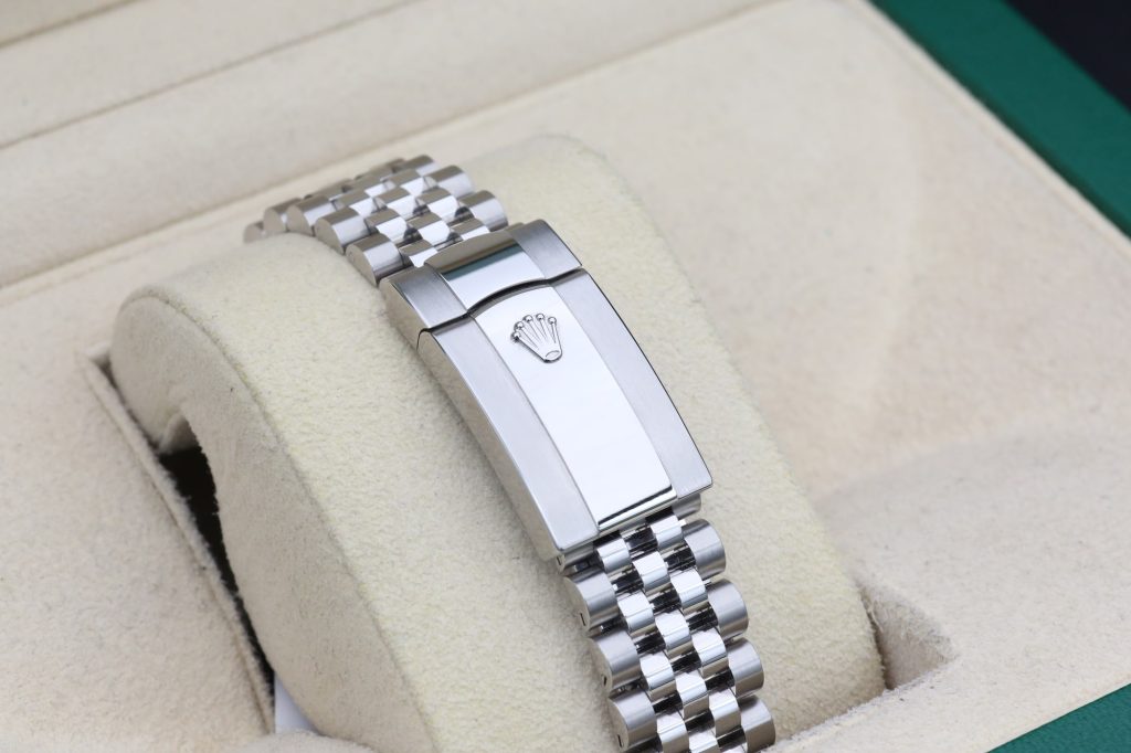 Rolex 126334 Green Motif DATEJUST  41mm 2023