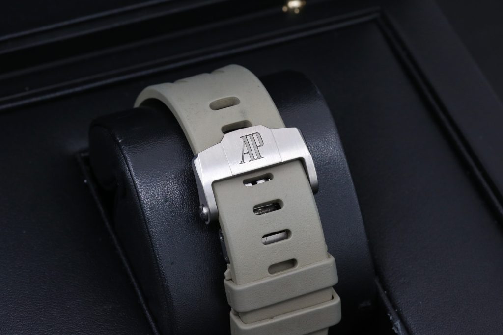 Audemars Piguet 26420SO.OO.A600CA.01 Grey Black Sub Dials OFFSHORE  43mm 2022