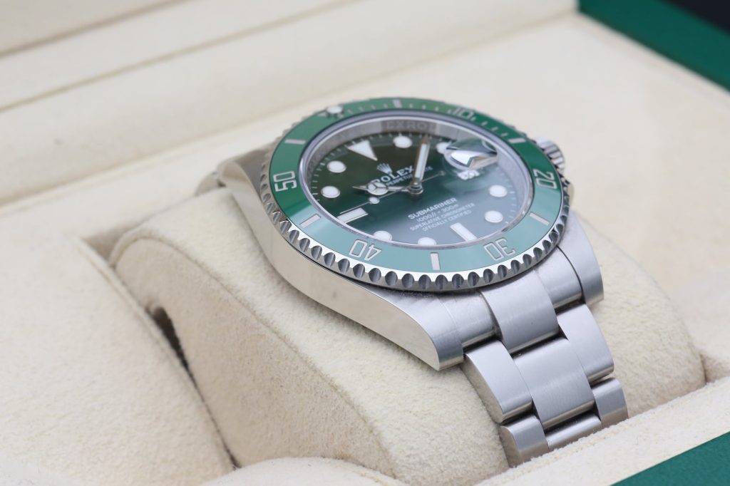 Rolex 116610LV Green SUBMARINER  40mm 2016 hulk