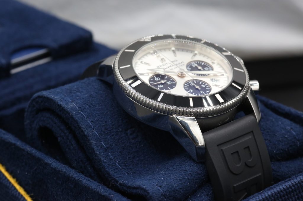 Breitling ABO162121G1S1 Silver SUPER OCEAN 44mm 2023