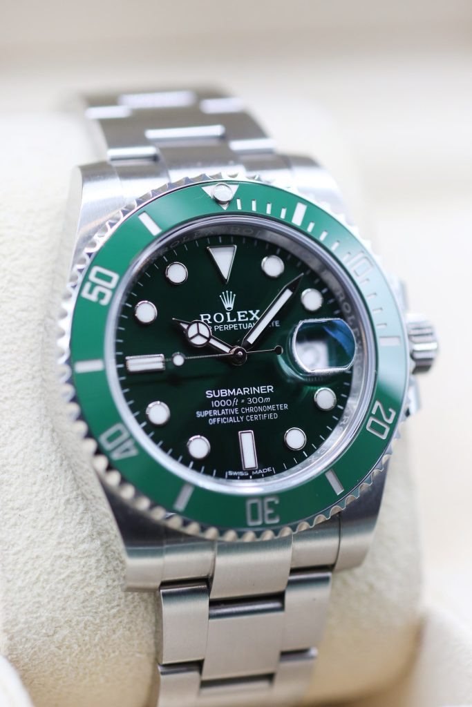 Rolex 116610LV Green SUBMARINER  40mm 2016 hulk