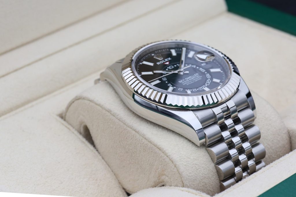 Rolex 326934 Black SKY DWELLER  42mm 2023