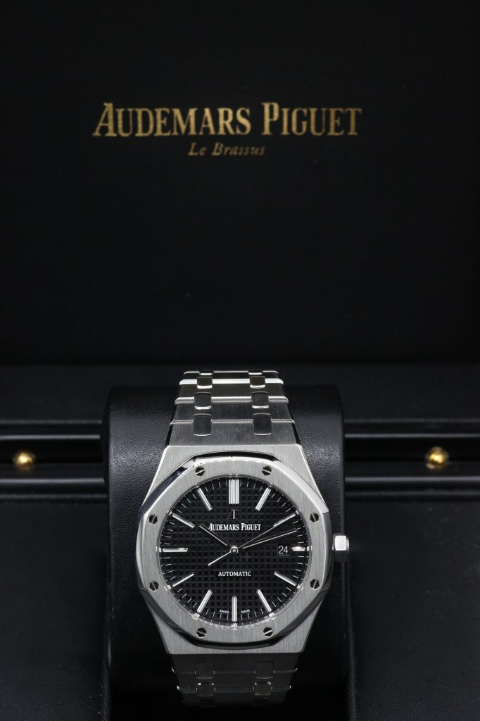 Audemars Piguet 15400ST.OO.1220ST.01 Black ROYAL OAK  41mm