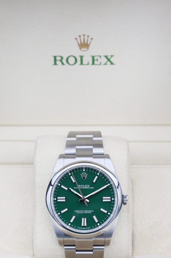 Rolex 124300 Green OYSTER PERPETUAL 41mm 2023