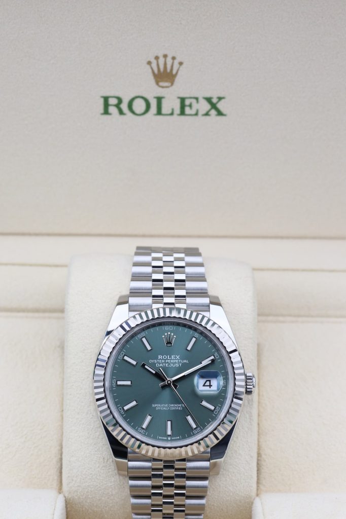 Rolex 126334 Mint Green DATEJUST 41mm 2024