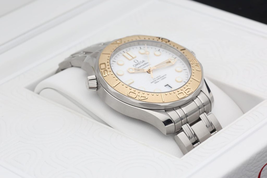 Omega 52221422004001 White SEA MASTER  40mm 2024