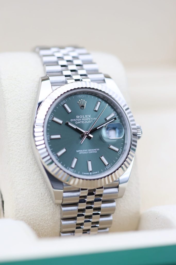 Rolex 126334 Mint Green DATEJUST 41mm 2024