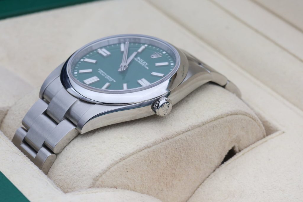 Rolex 124300 Green OYSTER PERPETUAL 41mm 2023