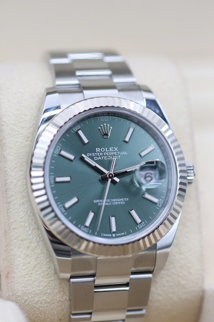 Rolex 126334 Mint Green DATEJUST 41mm 2024