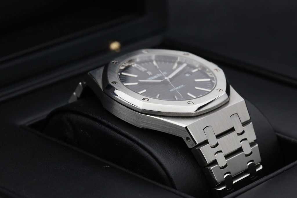 Audemars Piguet 15400ST.OO.1220ST Black ROYAL OAK  41mm 2012