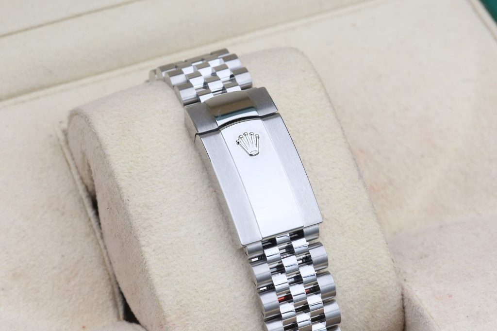 Rolex Datejust White Roman 126334 41mm 2024