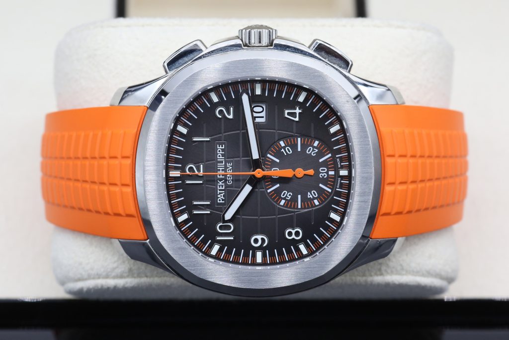Patek Philippe 5968A-001 Grey AQUANAUT  42mm 2018