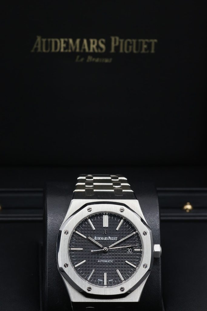 Audemars Piguet 15400ST.OO.1220ST Black ROYAL OAK  41mm 2012