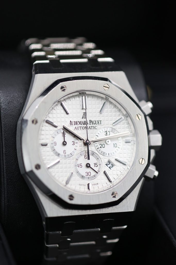 Audemars Piguet 26320ST.00.1220.ST.02 White ROYAL OAK  41mm 2013