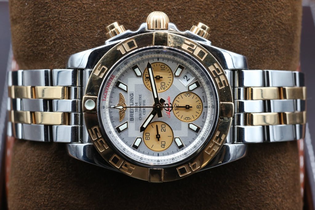 Breitling CB014012/G713 White Chronograph CHRONOMAT 41mm