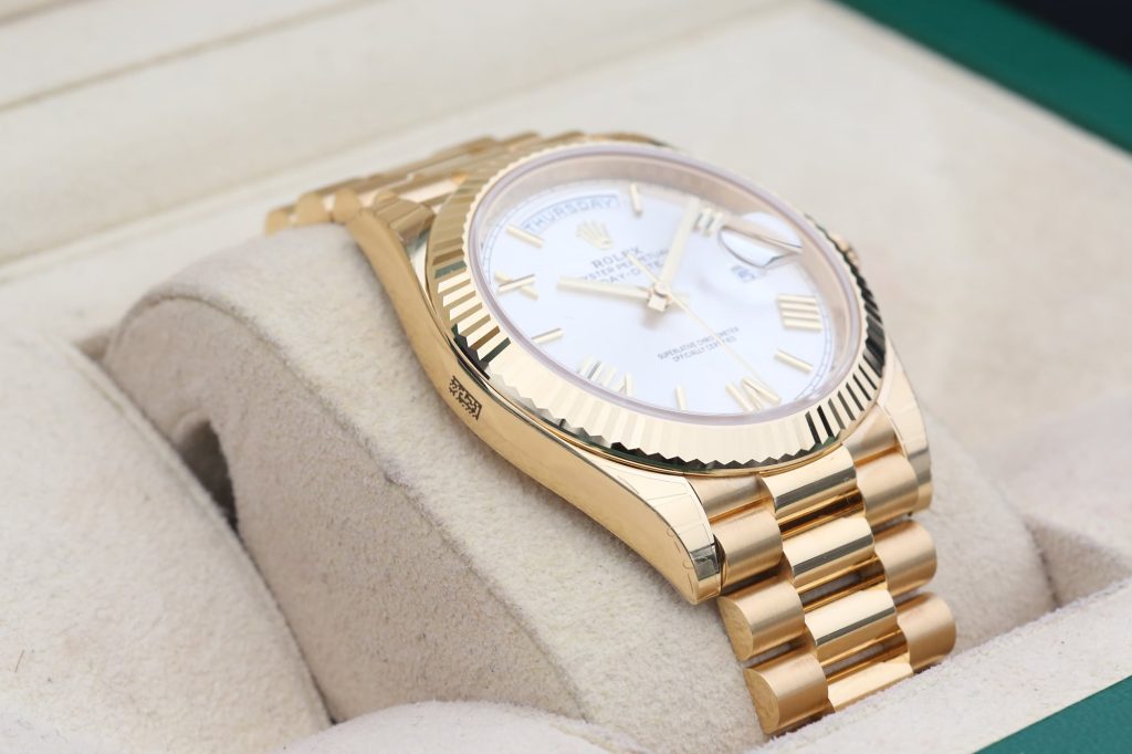 Rolex Day-Date Sundust Roman 228238 40mm 2023