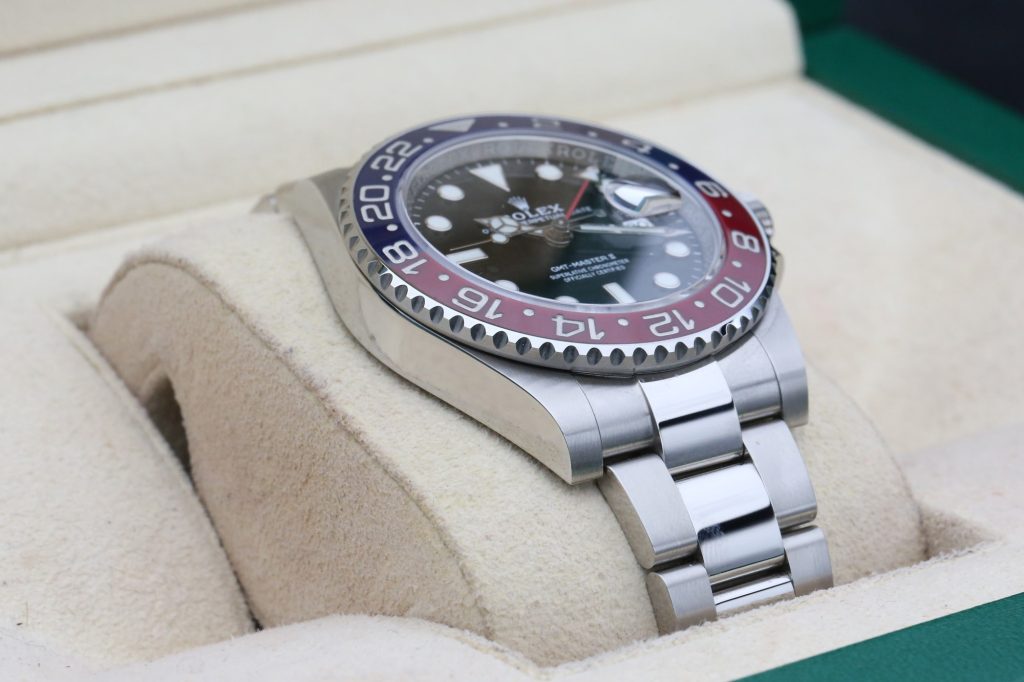 Rolex GMT-Master II Black 126710 BLRO 40mm 2021 Pepsi