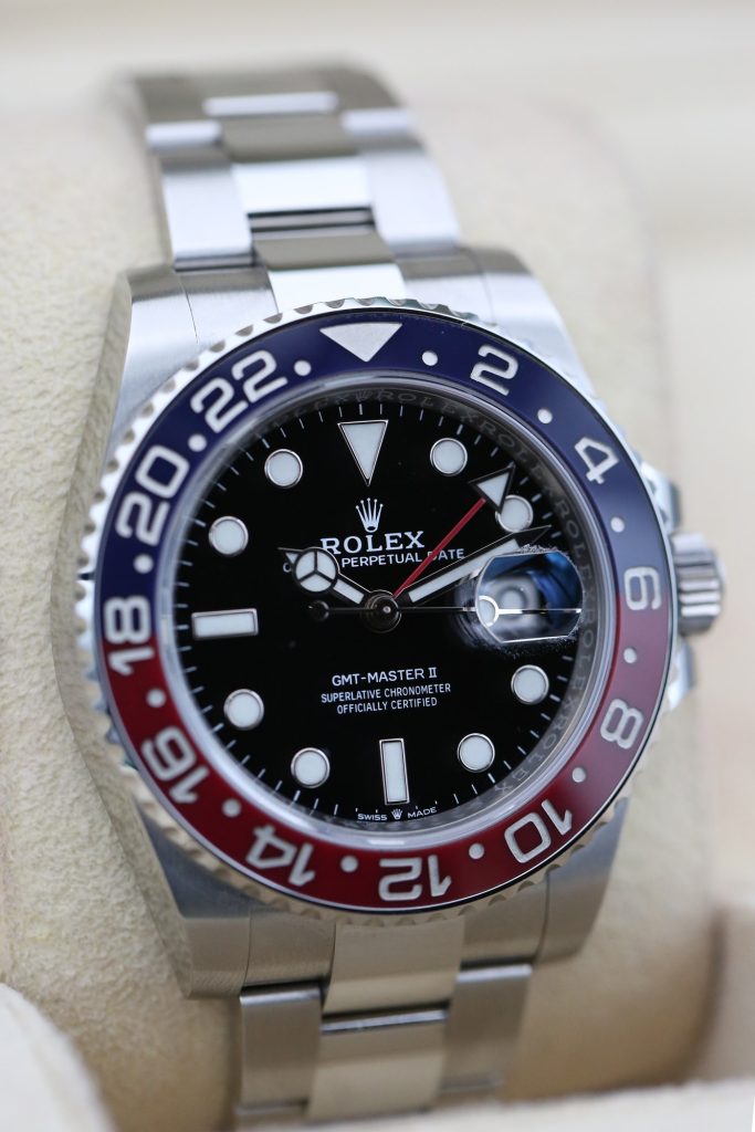Rolex GMT-Master II Black 126710 BLRO 40mm 2021 Pepsi