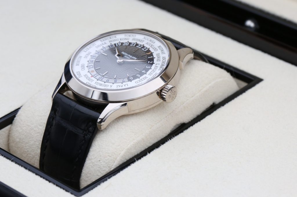 Patek Philippe 5230G-001 White And Grey WORLD TIME  39mm 2021