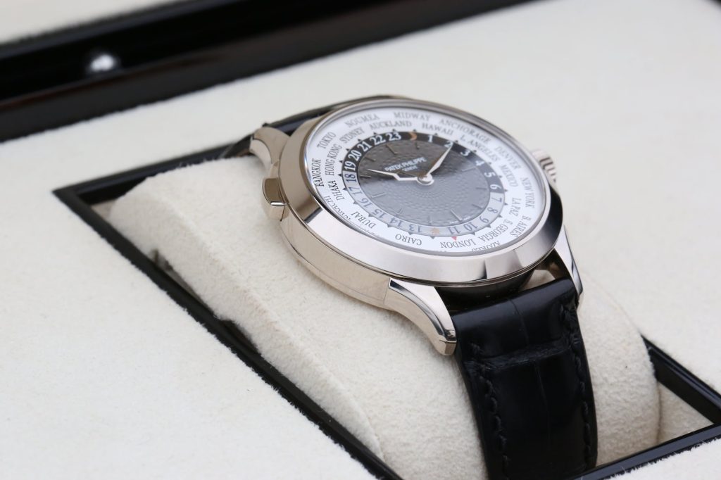 Patek Philippe 5230G-001 White And Grey WORLD TIME  39mm 2021