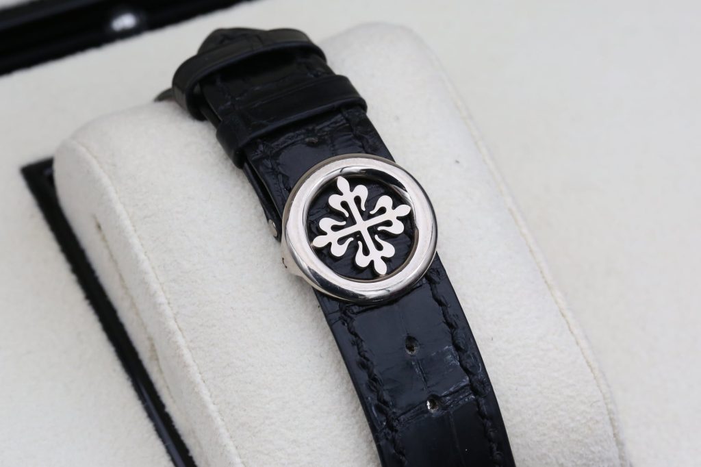 Patek Philippe 5230G-001 White And Grey WORLD TIME  39mm 2021
