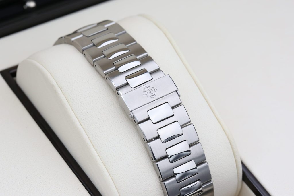 Patek Philippe 5990/1A-001 Grey 5990 41mm 2015