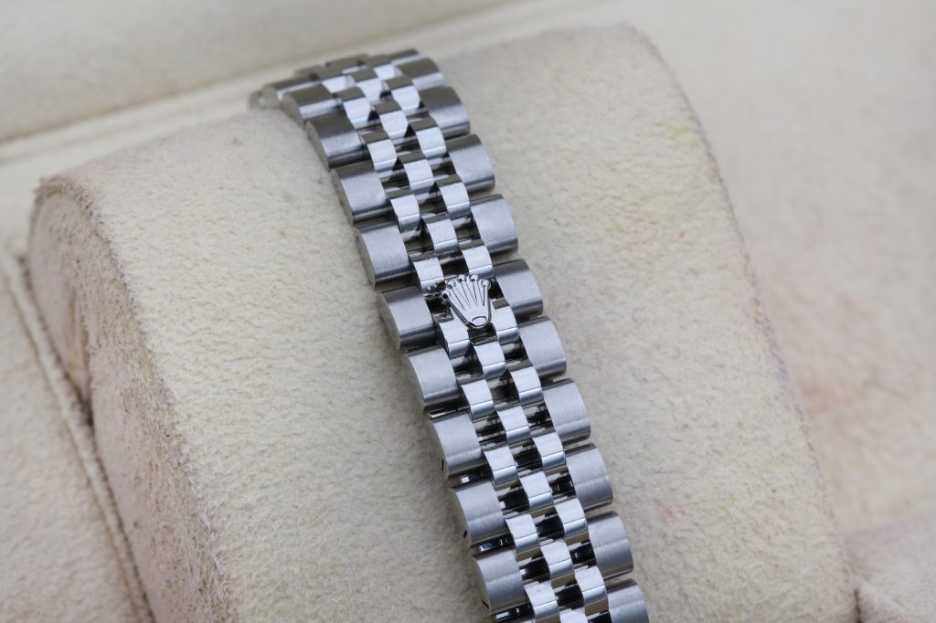 Rolex 279174 Silver Diamond Dot & Diamond 9 Marker DATEJUST  28mm 2022