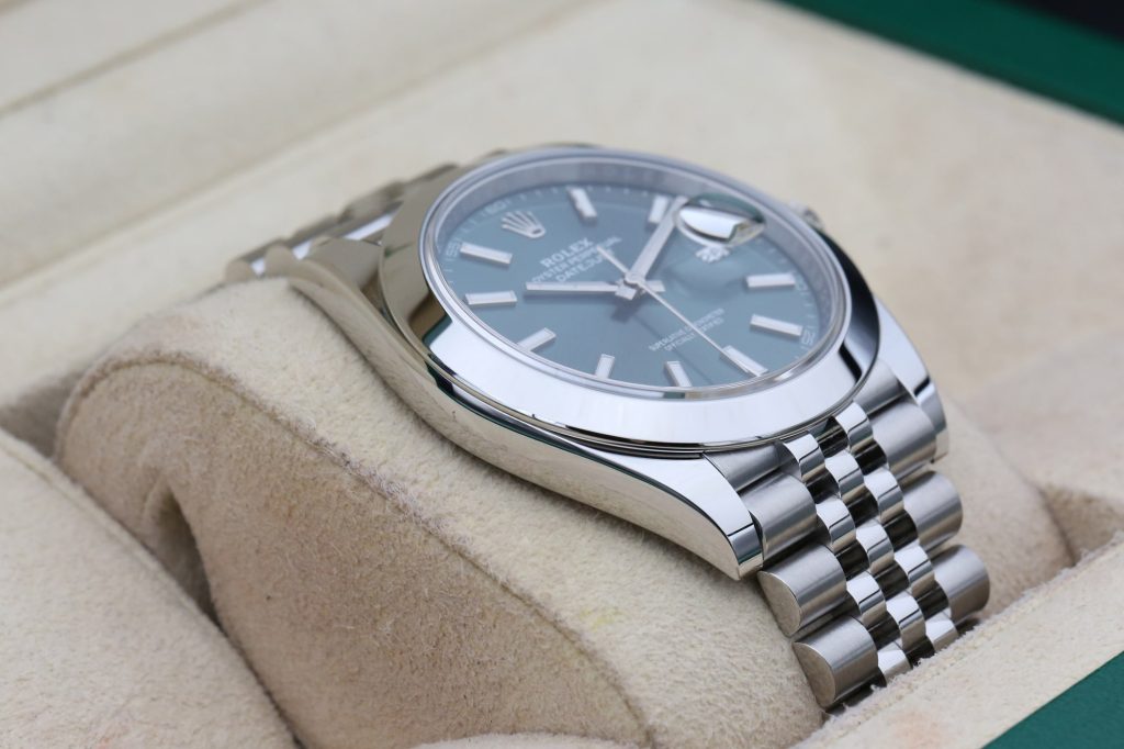 Rolex 126300 Mint Green DATEJUST 41mm 2024