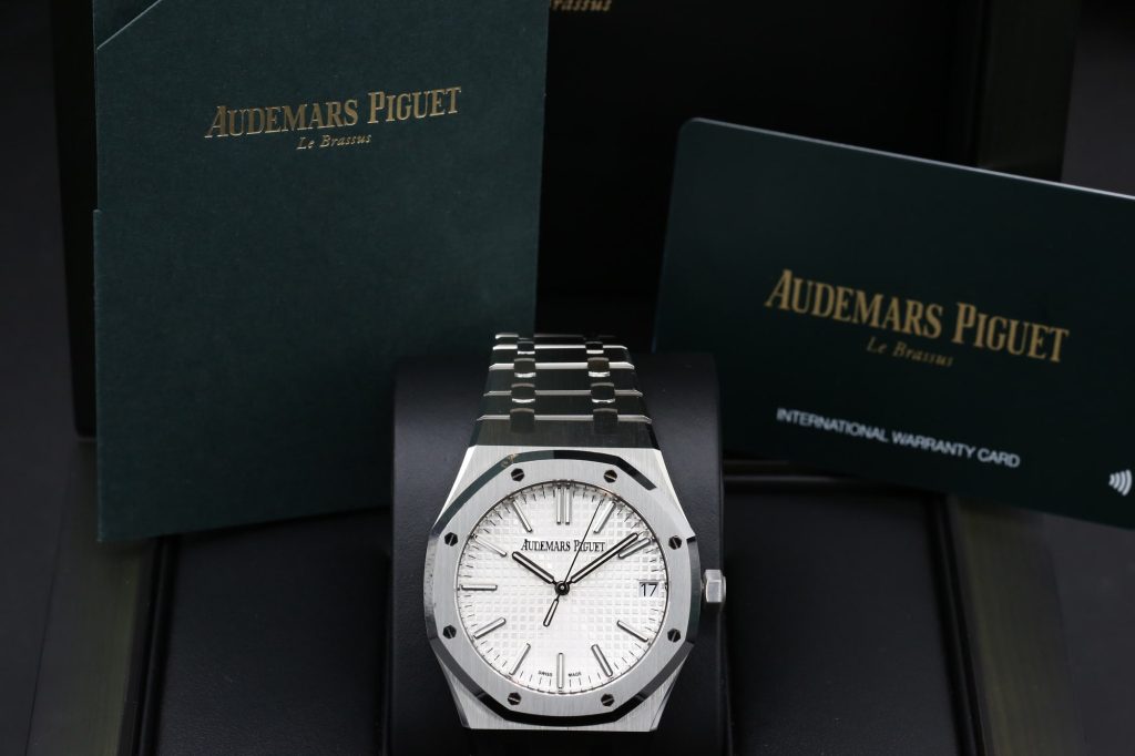 Audemars Piguet 15510ST.OO.1320ST.03 White ROYAL OAK 41mm 2023