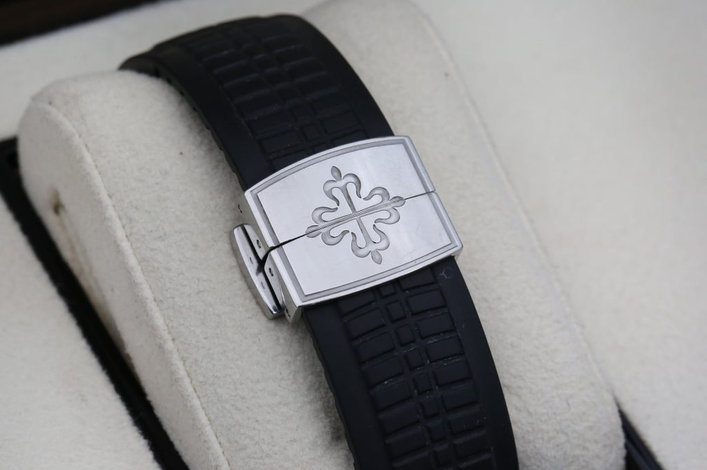 Patek Philippe 5164A-001 Black AQUANAUT 40.84mm 2013