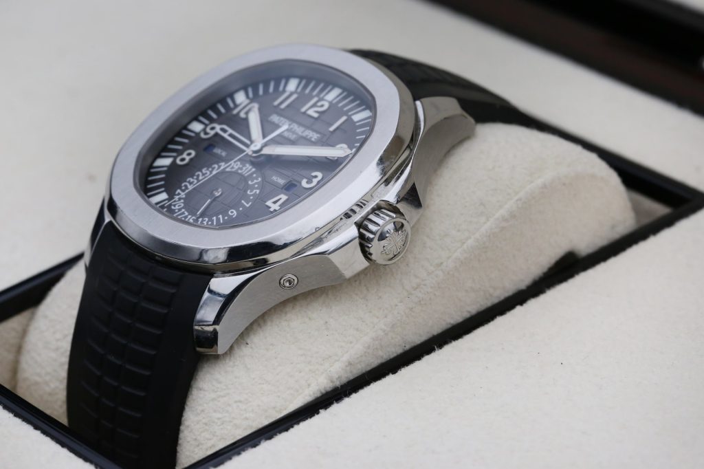 Patek Philippe 5164A-001 Black AQUANAUT 40.84mm 2013