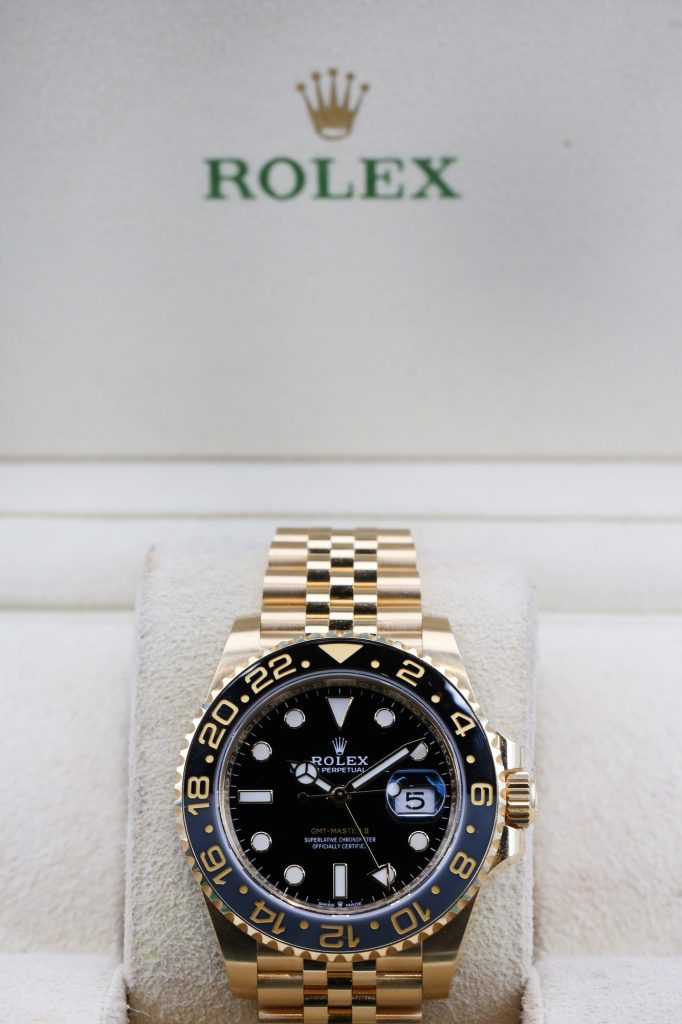 Rolex GMT-Master II Black 126718GRNR 40mm 2023