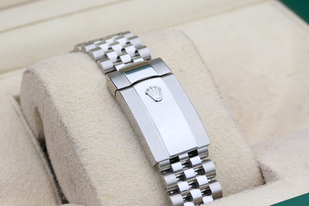 Rolex 126234 Aubergine Diamond 6 & 9 DATEJUST 36mm 2024