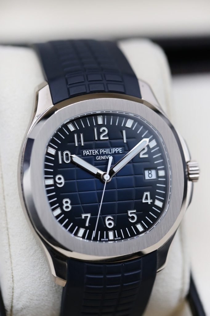 Patek Philippe 5168G-001 Blue AQUANAUT 42mm 2019