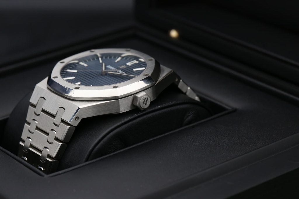 Audemars Piguet 15500ST Blue ROYAL OAK  41mm 2020
