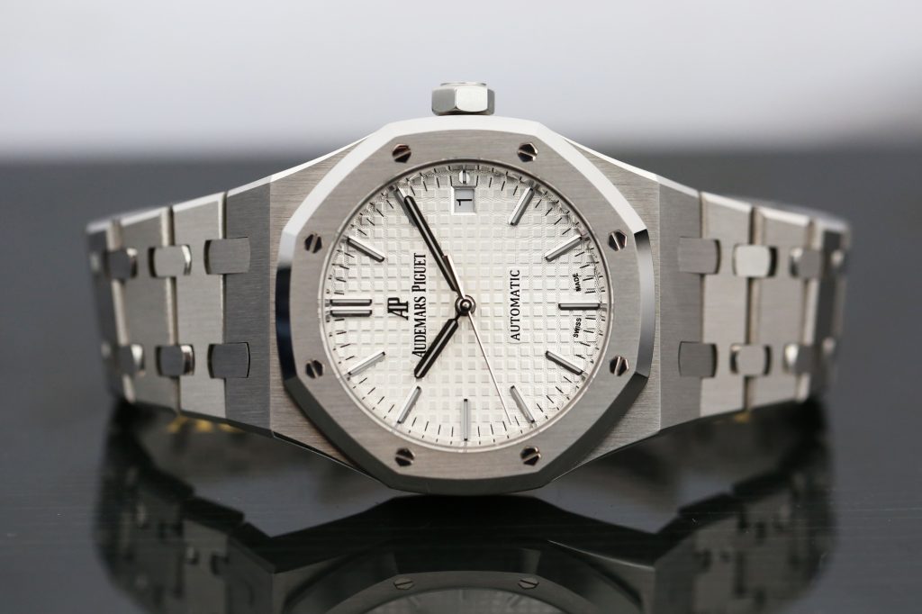 Audemars Piguet 15450ST.00.1256ST.01 White ROYAL OAK  37mm 2017