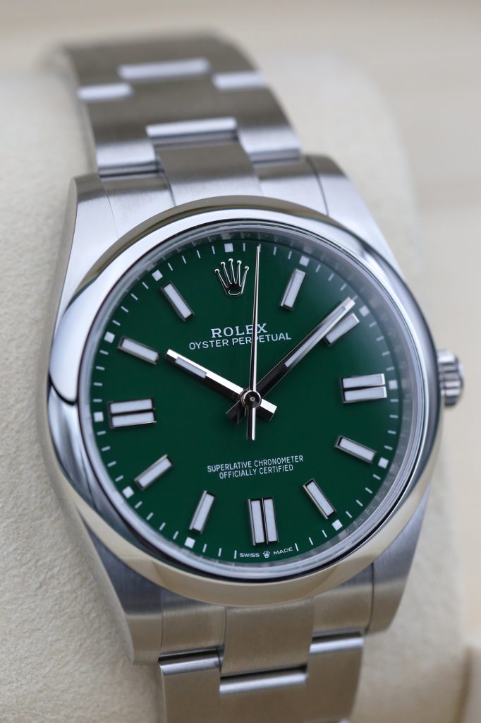 Rolex 124300 Green OYSTER PERPETUAL 41mm 2024