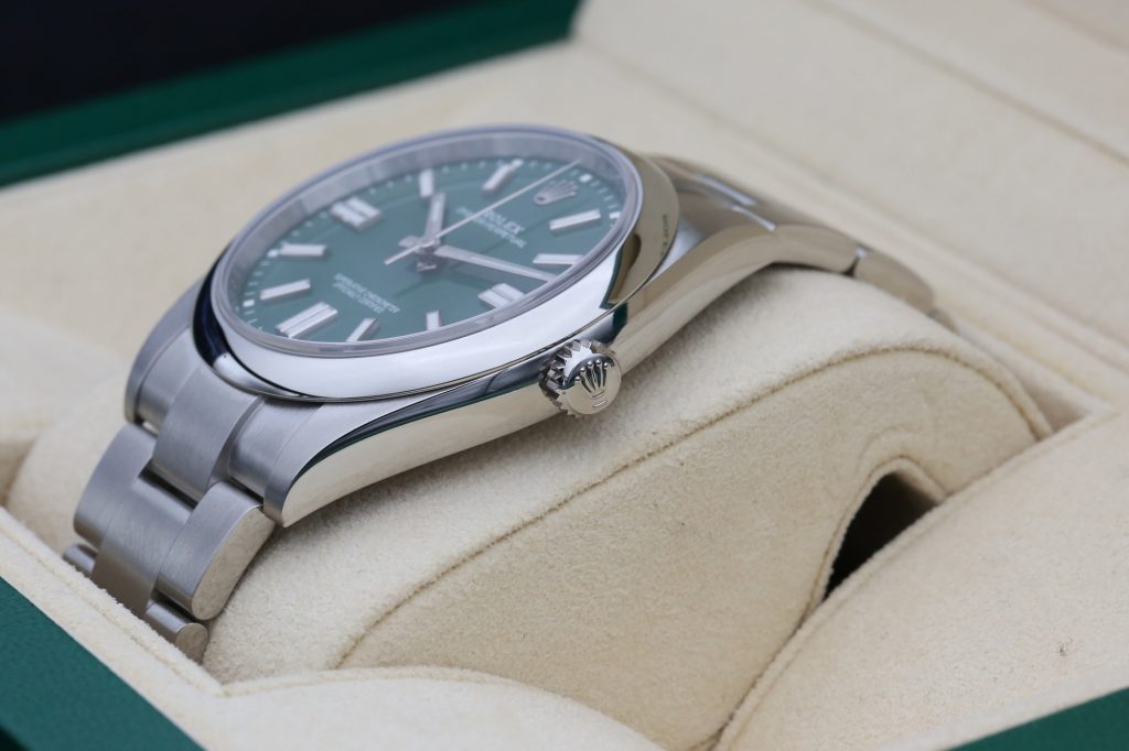 Rolex 124300 Green OYSTER PERPETUAL 41mm 2024