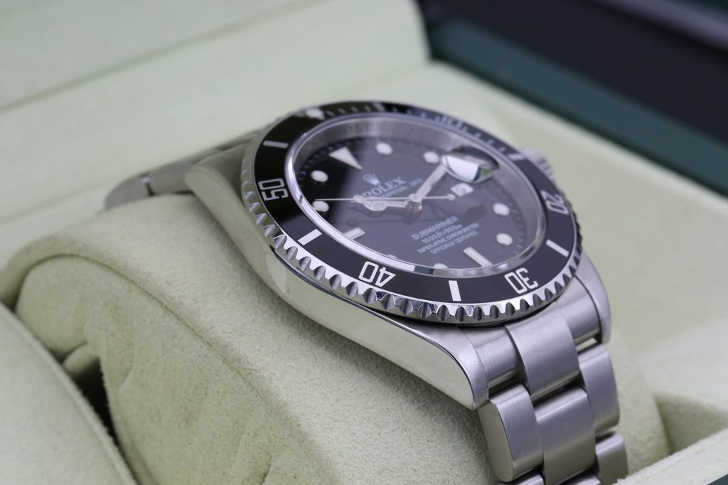 Rolex 16610LN Black SUBMARINER  40mm 2008