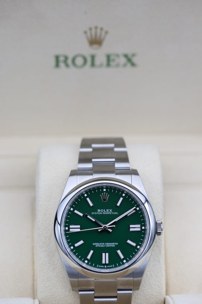 Rolex 124300 Green OYSTER PERPETUAL 41mm 2024