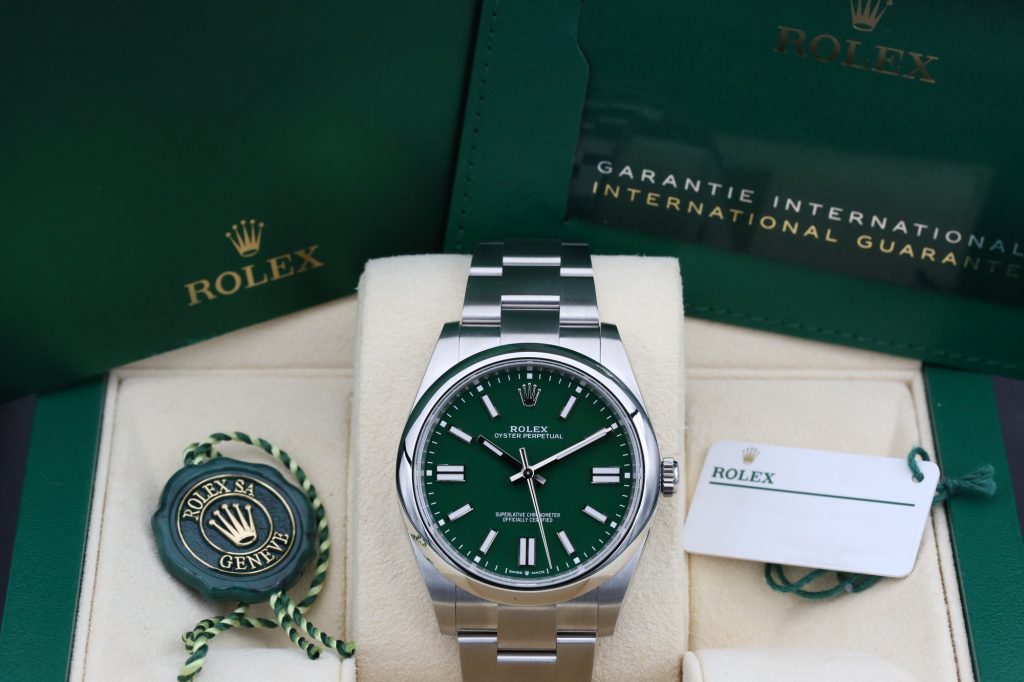 Rolex 124300 Green OYSTER PERPETUAL 41mm 2024