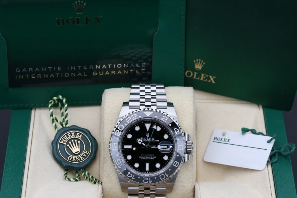 Rolex 126710GRNR Black GMT MASTER II 40mm 2024