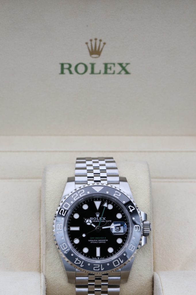 Rolex 126710GRNR Black GMT MASTER II 40mm 2024