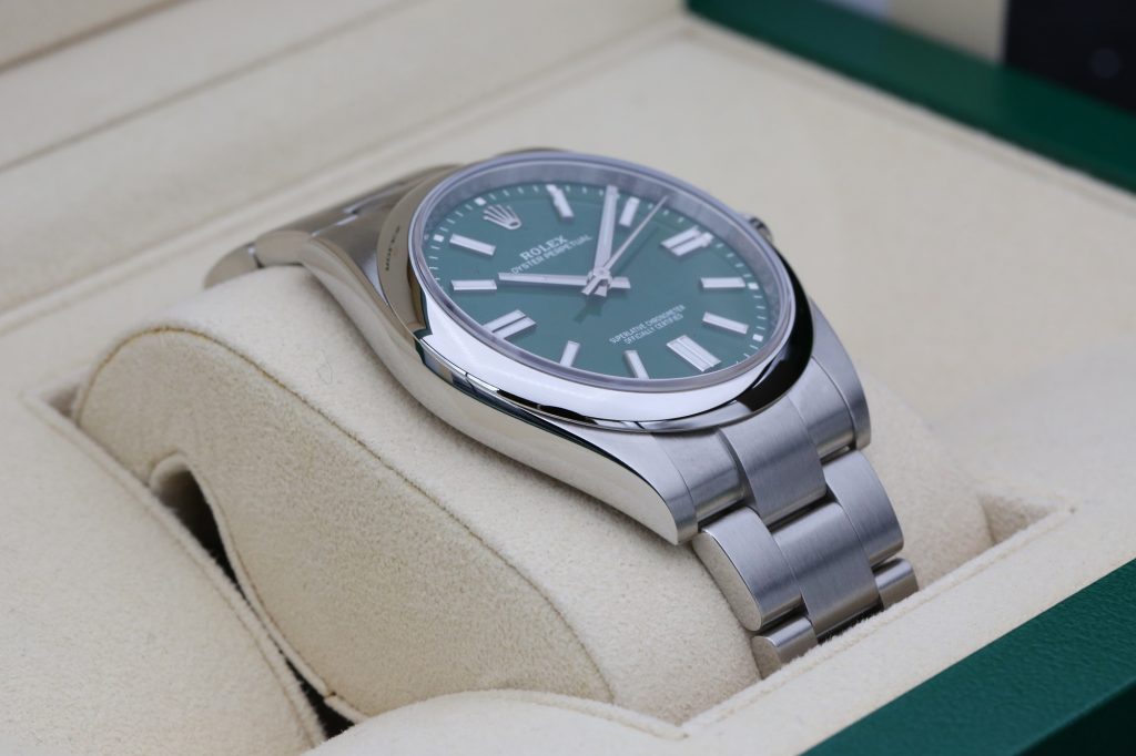 Rolex 124300 Green OYSTER PERPETUAL 41mm 2024