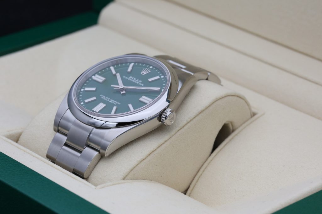Rolex 124300 Green OYSTER PERPETUAL 41mm 2021